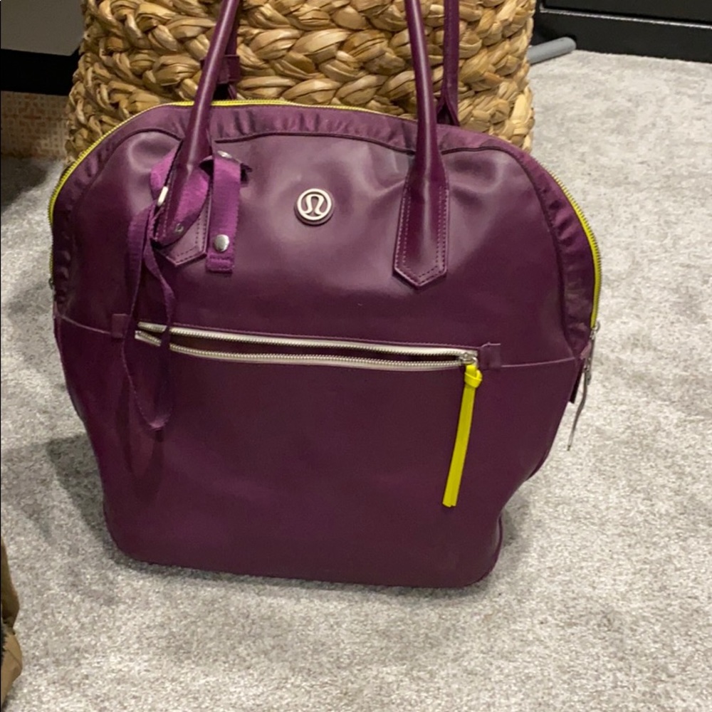 Lululemon bag